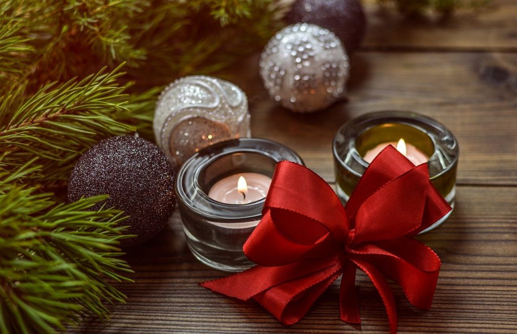 christmas, candles, decoration-2926962.jpg