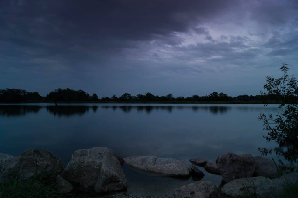 lake, tranquil, calm-384575.jpg