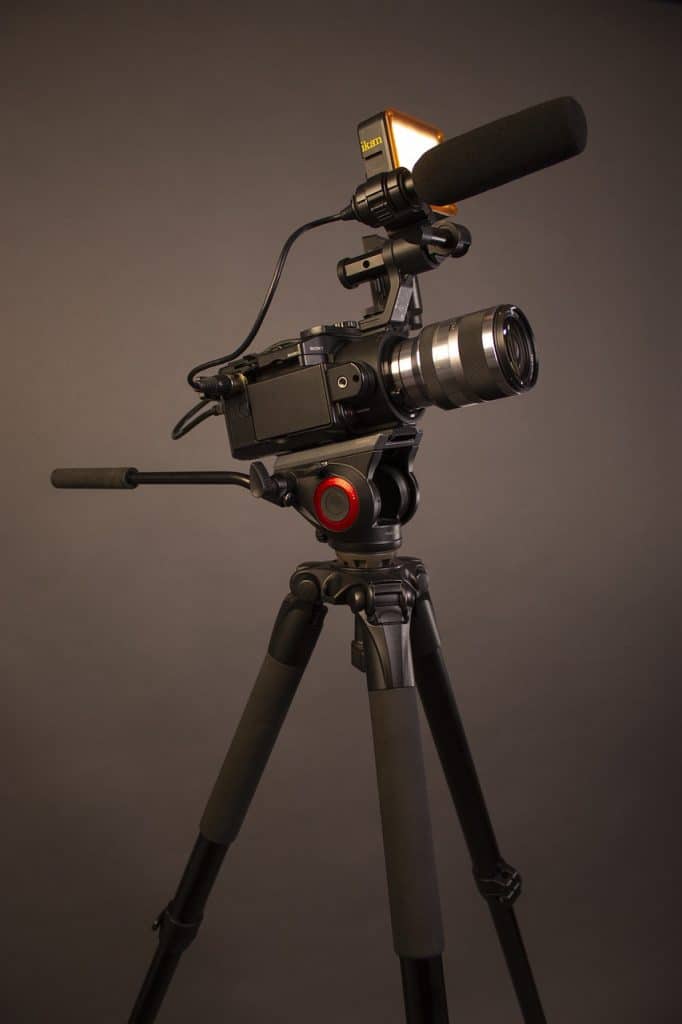 camera, film, filming equipment-6745937.jpg