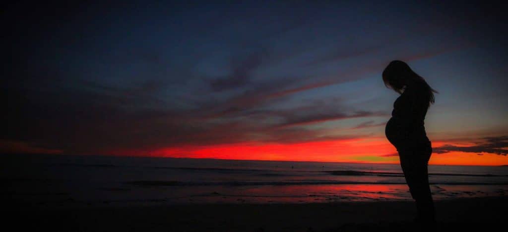 pregnant, beach, sunset-422982.jpg
