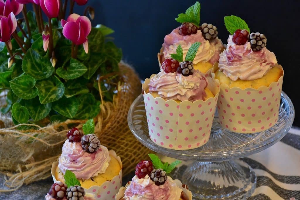 cupcake, muffin, cakes-2749196.jpg