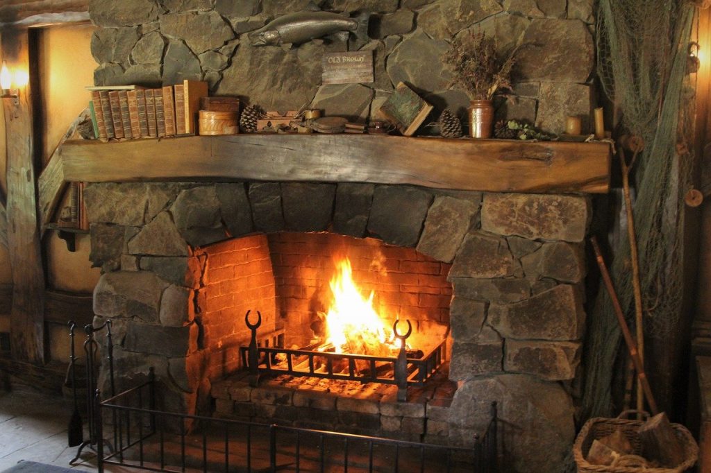 fireplace, hobbit, house-4495137.jpg