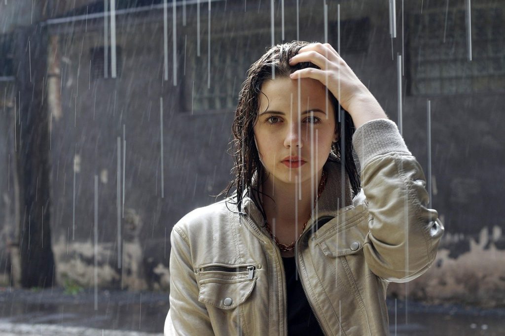 rain, woman, brunette-1869119.jpg