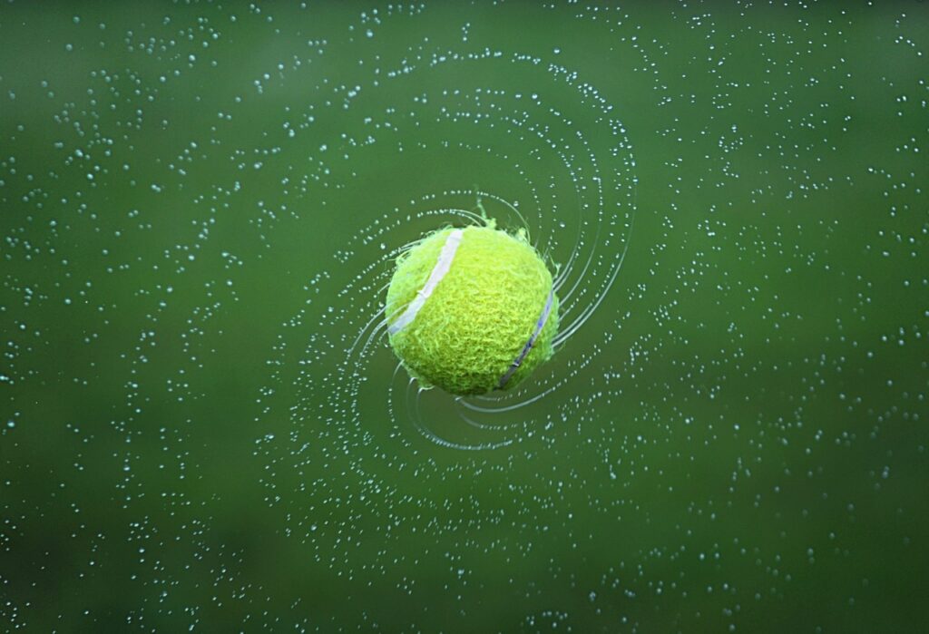 tennis, tennis ball, spinning-1381230.jpg